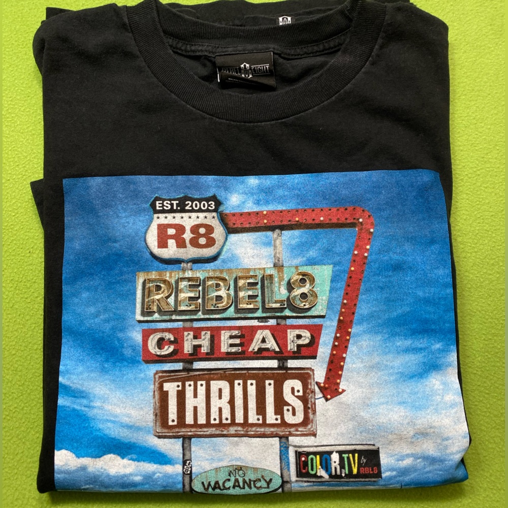 XL BLACK T-shirt *AS IS* bundle other items to save ✨‼️💰